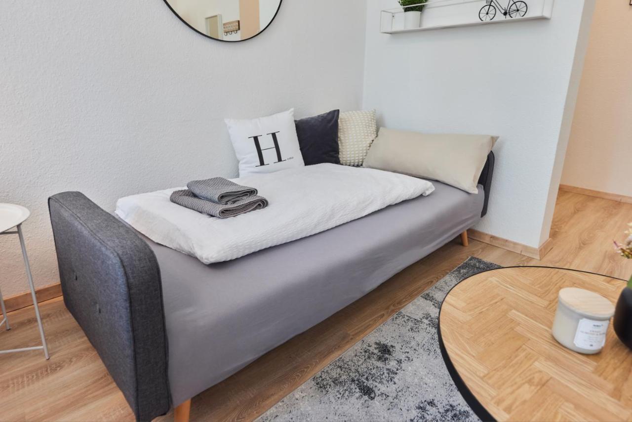 Studio3 Zentral Und Ruhig Mit Parkplatz, 5 Min Z Bali-T Und Gop, Boxspringbett Бад Ойнхаузен Екстериор снимка